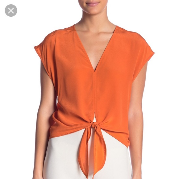Bailey 44 Tops - NWT Bailey 44 Lemongrass silk tie top in cayenne